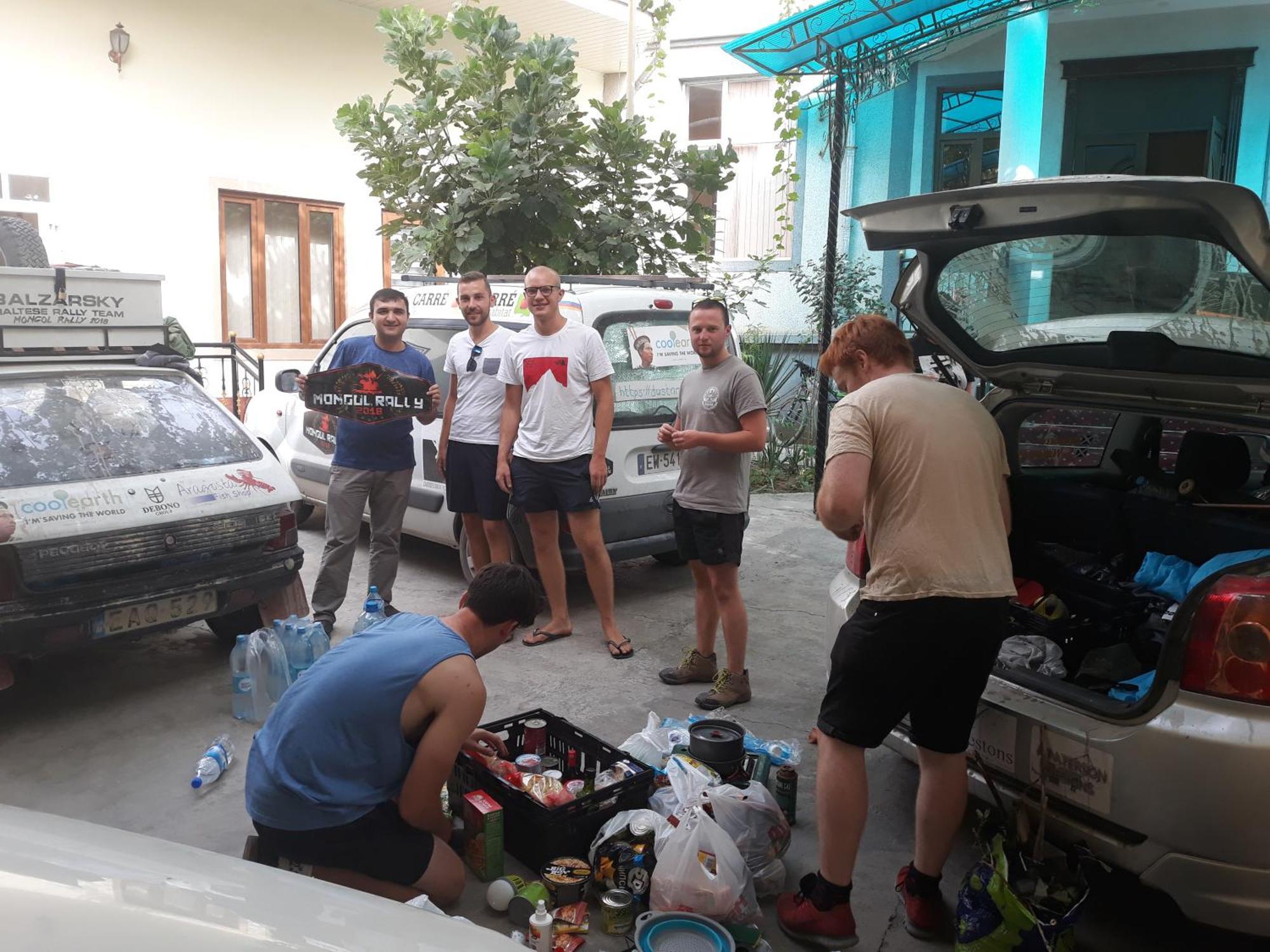 City Hostel Душанбе Екстериор снимка