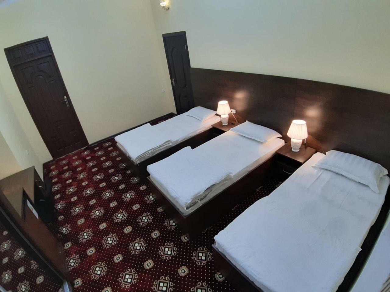 City Hostel Душанбе Екстериор снимка